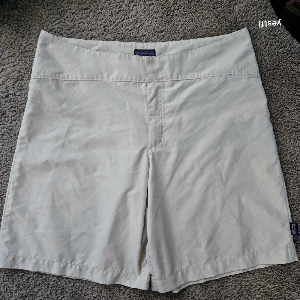 Patagonia cream shorts 10